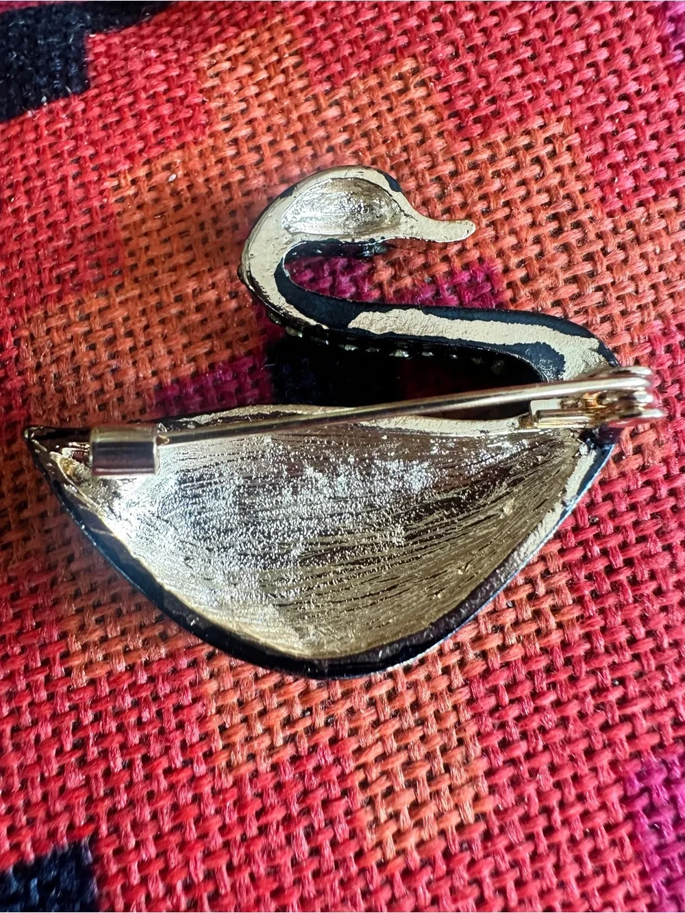 Black Swan Crystal Brooch Pin
